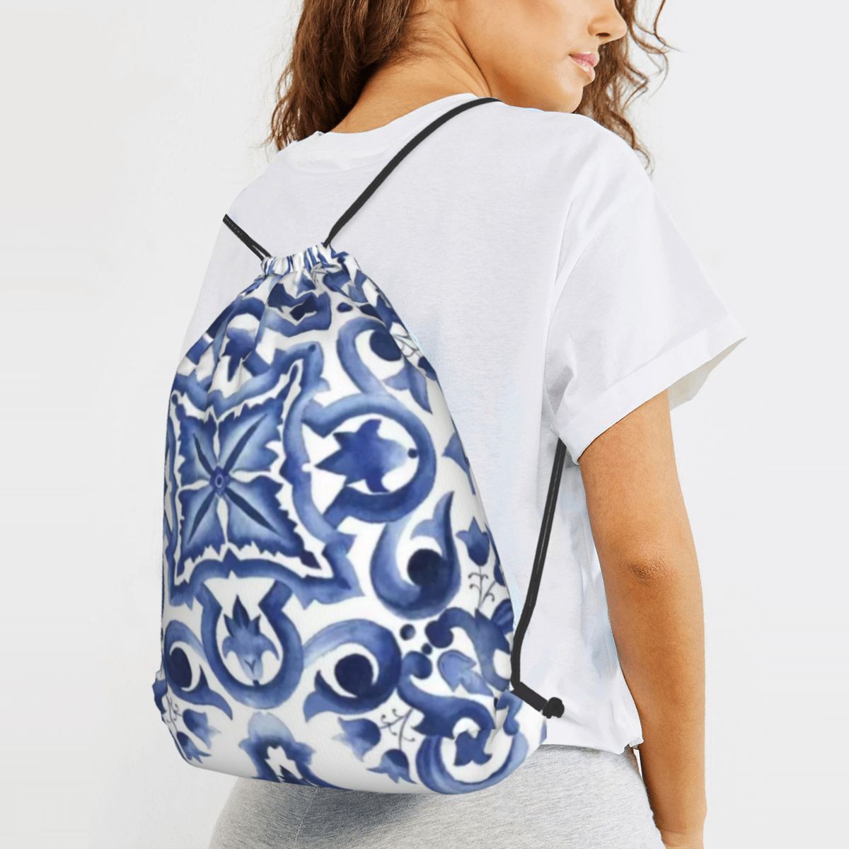 Blue Ornate Floral Mediterrane - Tile Bag Drawstring recensione e prezzo