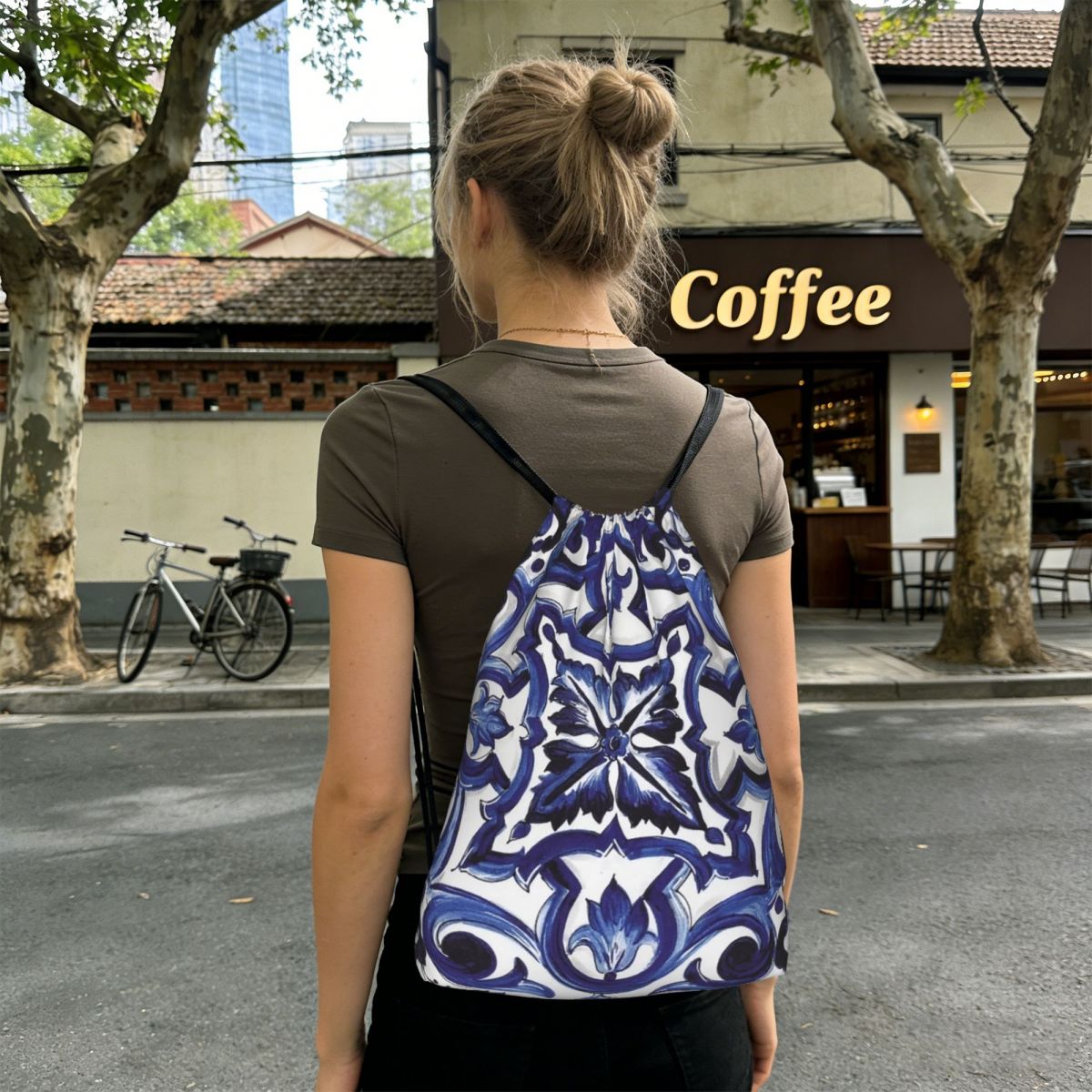Blue Ornate Floral Mediterrane - Tile Bag Drawstring recensione e prezzo