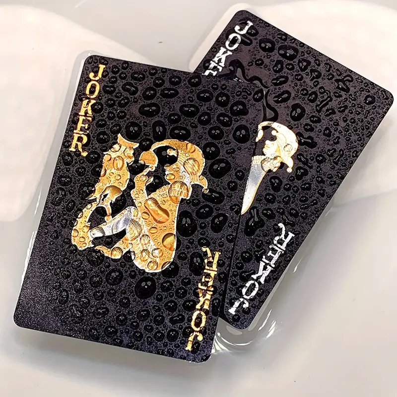 Color Black Gold Playing Card  - Board Game With Chips recensione e prezzo